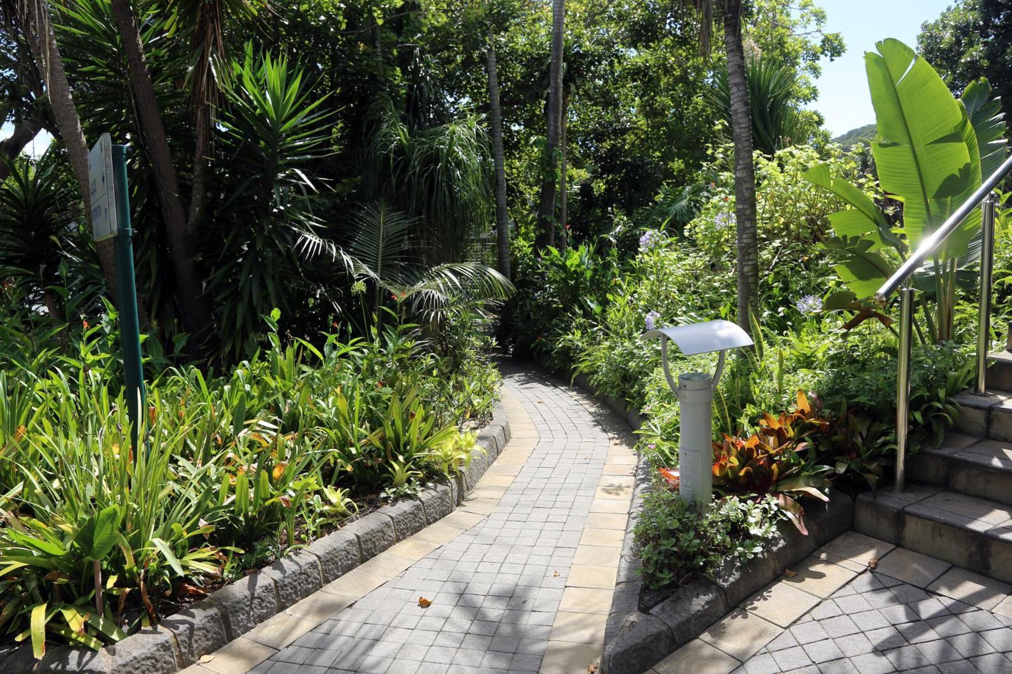 Blue Lagoon And Conference Centre 4* East London